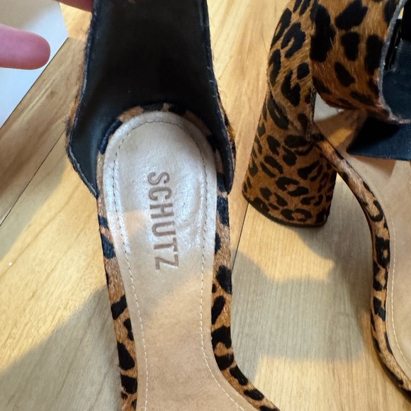 Women's Schutz Leopard Ankle Strap Buckle Open Toe Blocked Heels - Picture 6 of 7